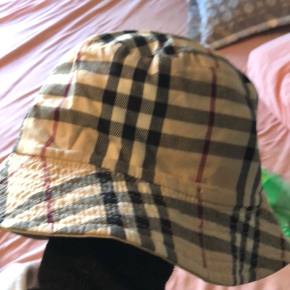 Burberry reversible bucket hat - Picture 2 of 2